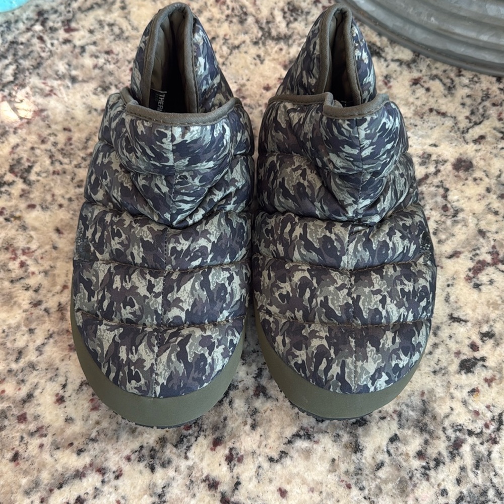 Youth North Face Thermoball Booties